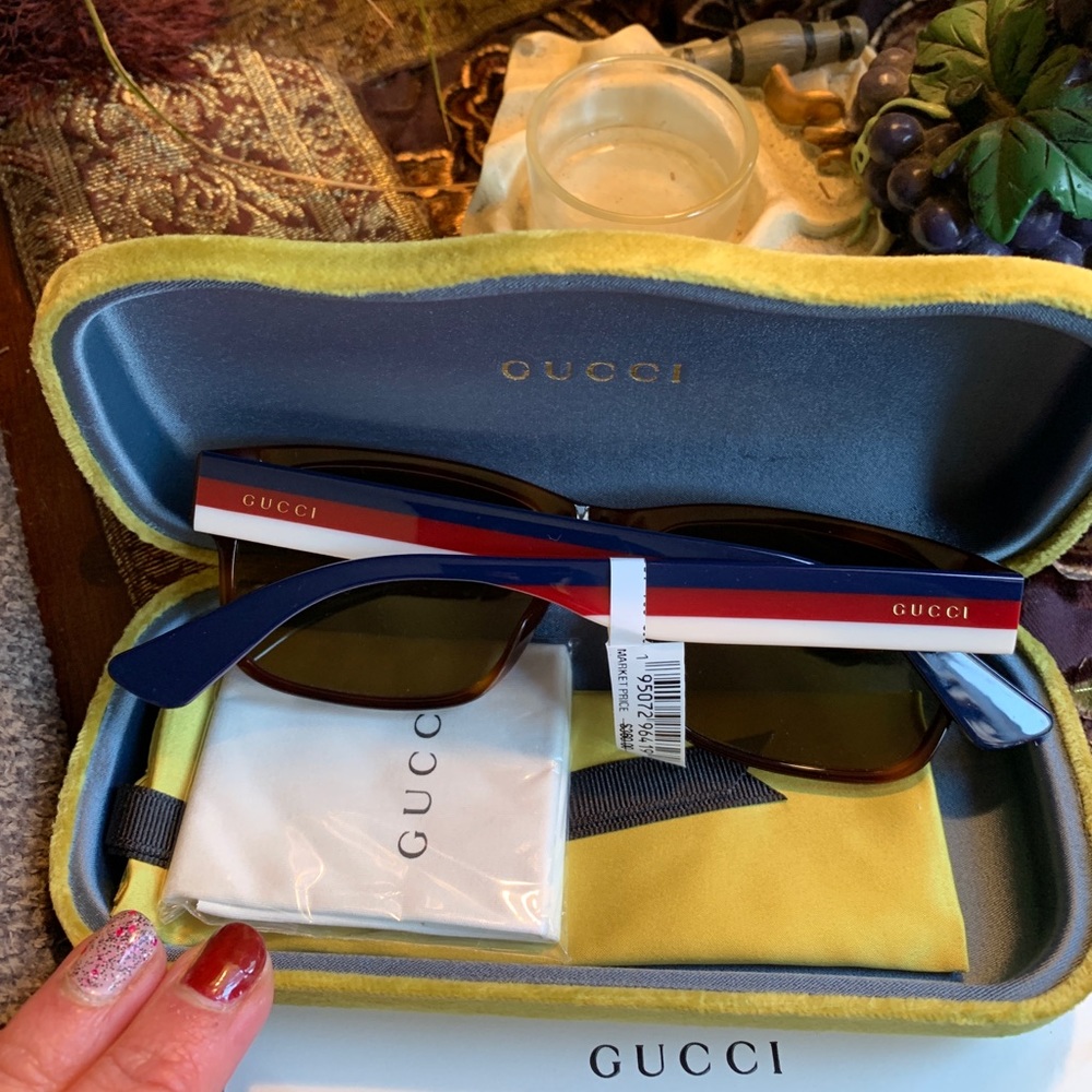 Authentic GUCCI 56 Rectangular Acetate logo UNISEX Sunglasses - Picture 11 of 14